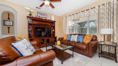 2696 Manesty Ln-Unit -ID1246795P in Kissimmee, FL - Foto de edificio - Building Photo