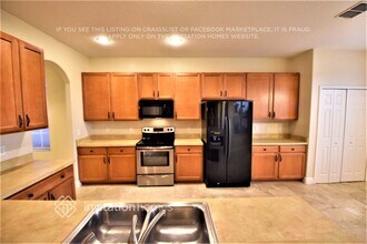 3733 Beneraid St in Land O Lakes, FL - Building Photo - Building Photo