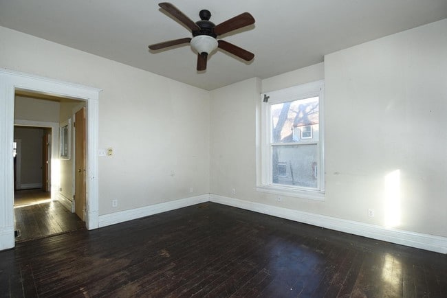536 W Monument St in Colorado Springs, CO - Building Photo - Building Photo