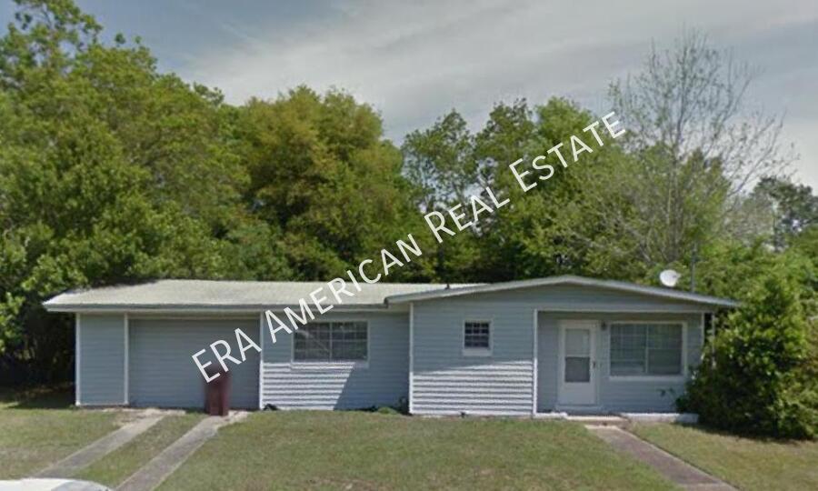 122 Sikes Dr in Crestview, FL - Building Photo