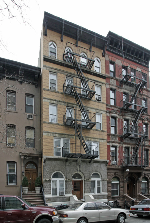 307 E 18th St in New York, NY - Foto de edificio