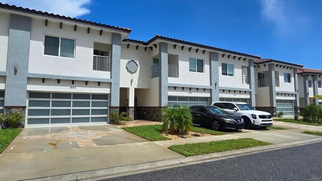 property at 1883 Brentwood Ct