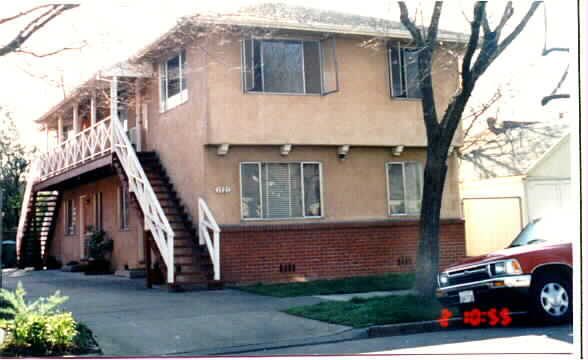 1921 26th St in Sacramento, CA - Foto de edificio - Building Photo