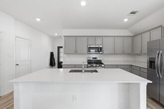 2822 Paradise Rdg Wy in Conroe, TX - Building Photo - Building Photo