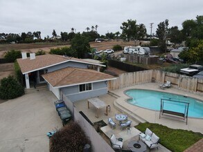 420 Osborne St in Vista, CA - Building Photo - Building Photo