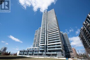 105 Oneida Crescent in Richmond Hill, ON - Building Photo