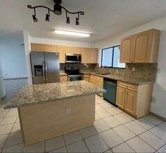 10225 SW 144th Ct in Miami, FL - Building Photo - Building Photo
