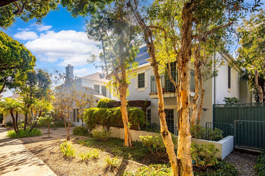 1144 Yale St in Santa Monica, CA - Building Photo