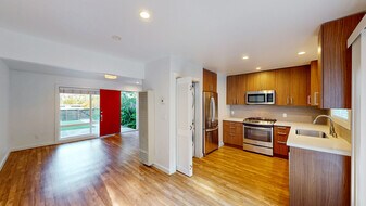 1443 Casa Buena Dr in Corte Madera, CA - Building Photo