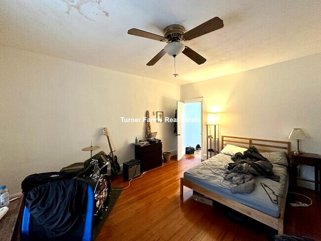 8 Sewall St, Unit 1 in Boston, MA - Foto de edificio - Building Photo