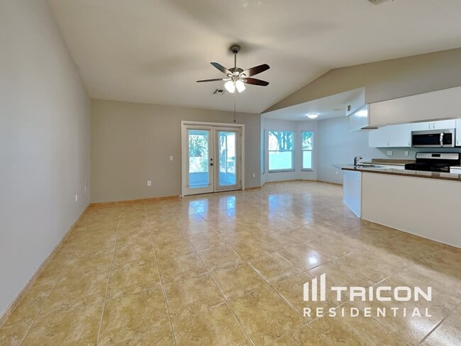 174 Lake Daisy Terrace in Winter Haven, FL - Building Photo - Building Photo