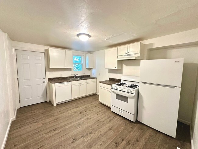 property at 5211 Lytle St