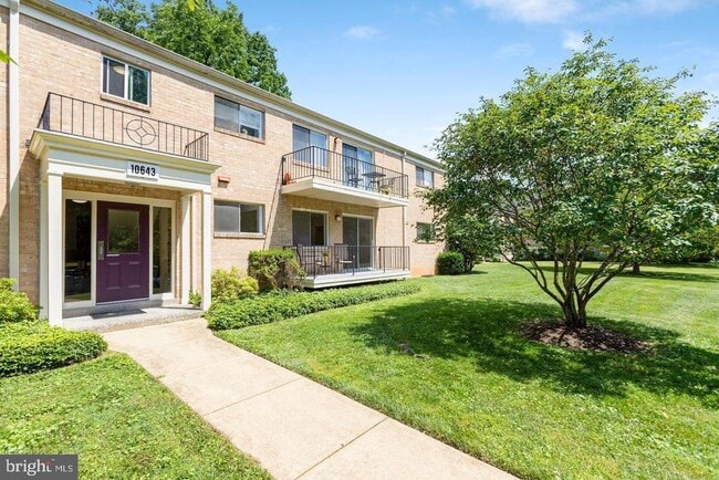 property at 10643 Montrose Ave