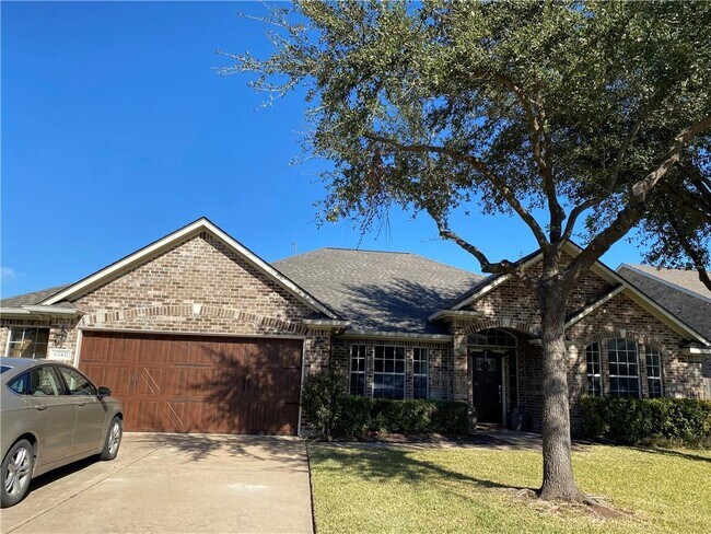 property at 2437 Arbor Dr