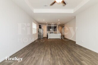 2647 Hoffman Ln in Conroe, TX - Building Photo - Building Photo