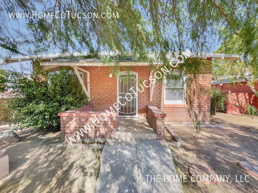 1001 E Elm St in Tucson, AZ - Building Photo