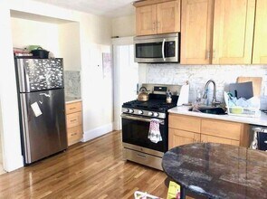 114 Thornton St, Unit 3 in Boston, MA - Building Photo - Building Photo