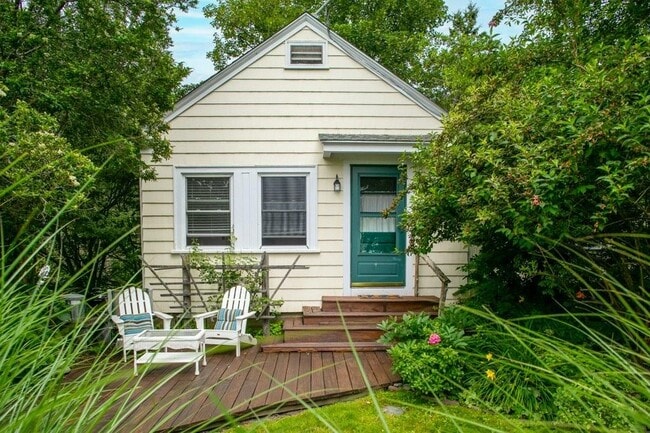 property at 29 Warren Ave
