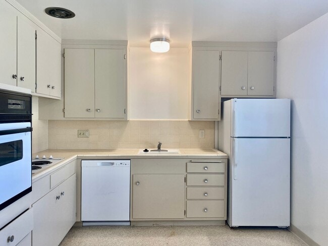 36 Ross Ave in San Anselmo, CA - Building Photo - Building Photo