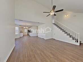 626 Mable Dr in La Vergne, TN - Foto de edificio - Building Photo