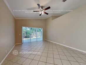 7613 Colony Lake Dr in Boynton Beach, FL - Building Photo - Building Photo