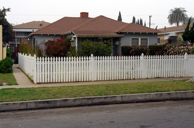 615 S Flower St in Inglewood, CA - Building Photo - Building Photo