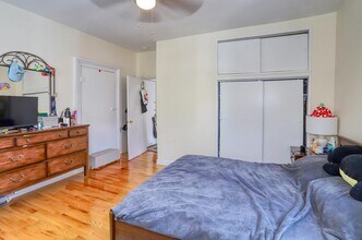 65 Giles Ave in Jersey City, NJ - Building Photo - Building Photo