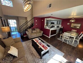 2044 W Hastings Way, Unit 52 in Anaheim, CA - Building Photo - Building Photo