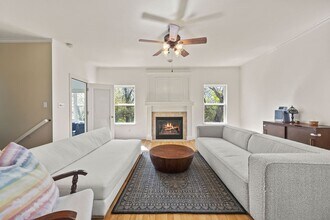 2 Churchwell Ct in Bentonville, AR - Building Photo - Building Photo