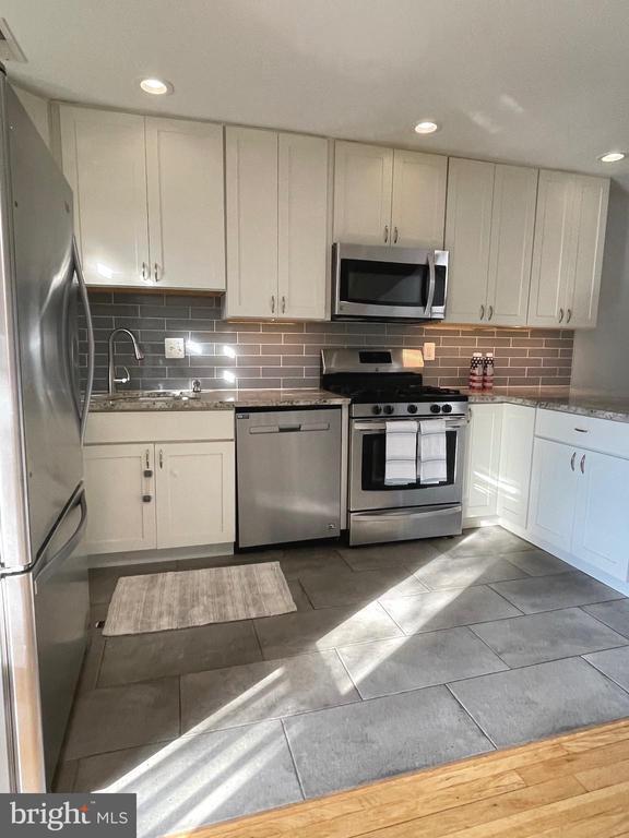 property at 108 G St SW