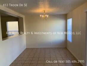 653 Troon Dr SE in Rio Rancho, NM - Building Photo - Building Photo
