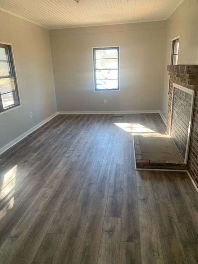 267 Meadowbrook Dr in West Point, MS - Building Photo - Building Photo