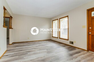 8500 E 103rd Terrace in Kansas City, MO - Foto de edificio - Building Photo