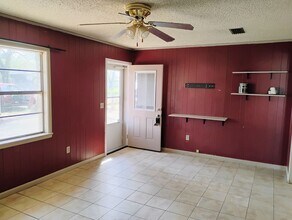 300 Slayden St in Tuckerman, AR - Building Photo - Building Photo