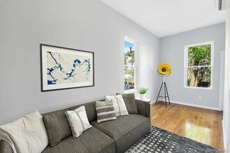 51 Van Siclen Ave in Brooklyn, NY - Building Photo - Building Photo