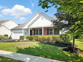 4256 Landhigh Lakes Dr in Powell, OH - Building Photo