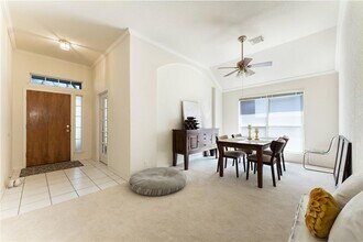 11120 Savin Hill Ln in Austin, TX - Building Photo - Building Photo
