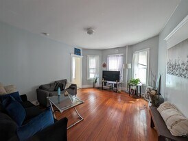 35 Pearson Rd, Unit 1 in Somerville, MA - Building Photo