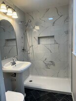 38 6th St, Unit 38B in Lowell, MA - Building Photo