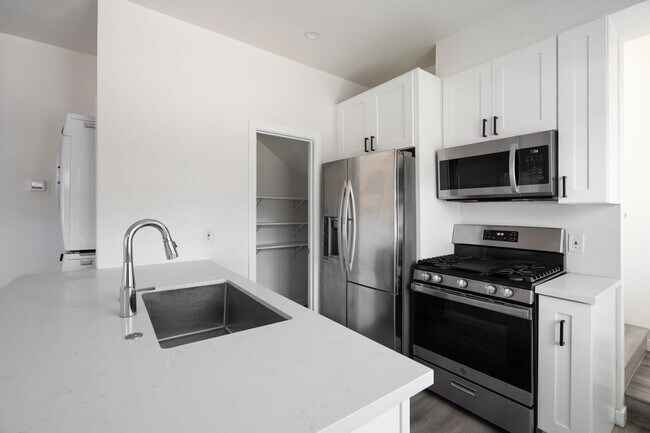 property at 4915 54th St