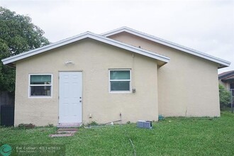 232 NW 9th St in Pompano Beach, FL - Building Photo - Building Photo