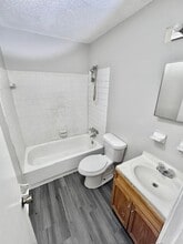 1305 Adelaide St in Memphis, TN - Building Photo - Building Photo