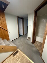 1502 Golden View Dr in Fairbanks, AK - Building Photo - Building Photo