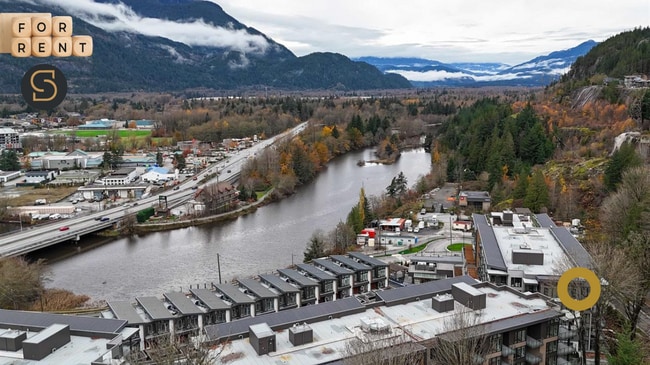 property at 1504 Scott Cres