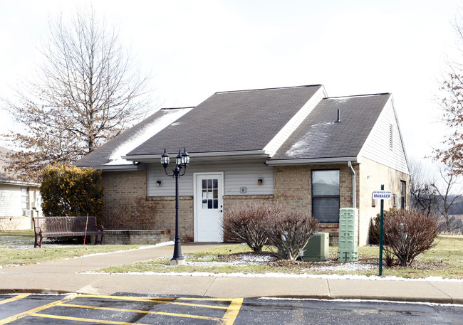 Roseland Apartments in Lisbon, OH - Building Photo - Building Photo