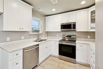 2108 River Queen Dr, Unit 1 in Violet, LA - Building Photo - Building Photo