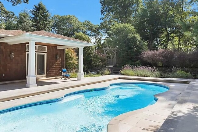 property at 250 Pine Tree Ct