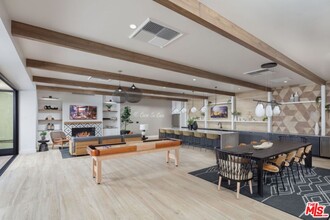 1700 Fasana Rd in Duarte, CA - Foto de edificio - Building Photo