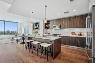 The Residences at La Colombe d'Or in Houston, TX - Foto de edificio - Building Photo