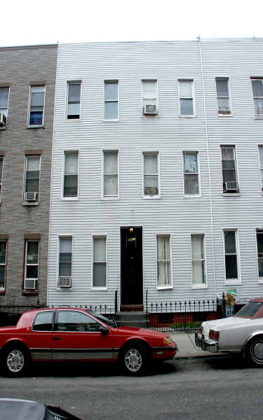 263 Stockholm St